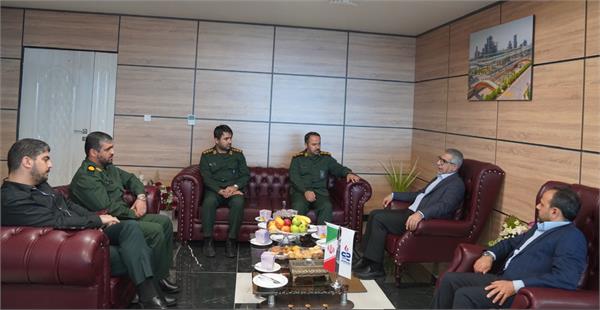 دیدار فرمانده سپاه شهرستان عسلویه با مدیرعامل پتروشیمی جم پیلن